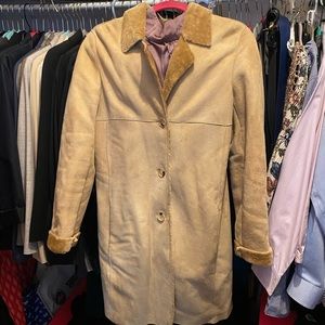 Warm Andrew Marc 100% Shearling women’s cozy coat